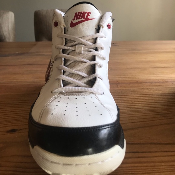 Nike Air Flex Basketball Shoes - Picture 2 of 5